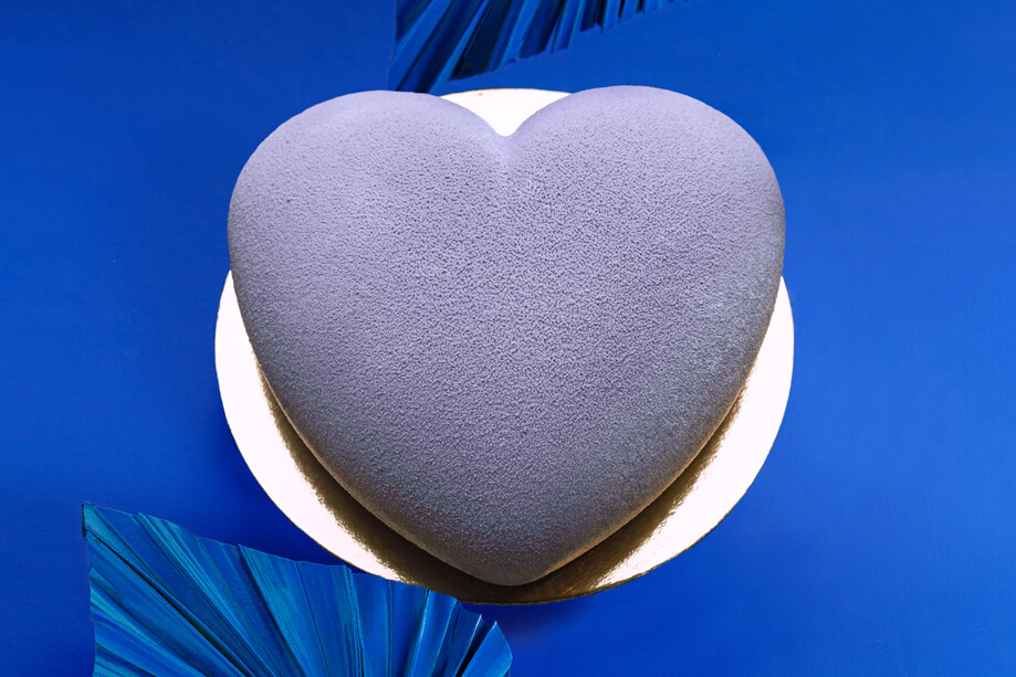 Мусовий торт серце “ЧОРНИЦЯ-СМОРОДИНА”