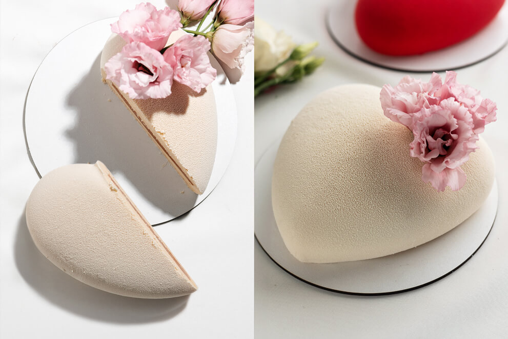 Білий торт-серце “МАНГО-МАРАКУЙЯ” з квітами
